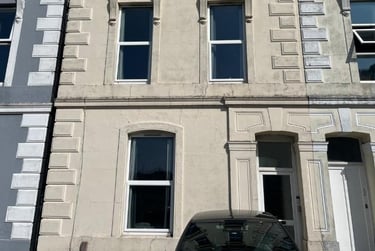7 bed house, North Road East, North Hill, Plymouth, PL46AQ - Image 1